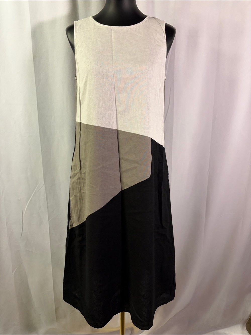 For Cynthia Black Taupe & White Colorblock Linen Blend Sleeveless Shift Dress